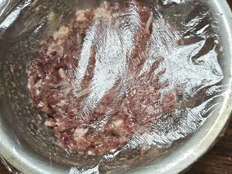 How to make pure milk hand-torn toast: Step 1