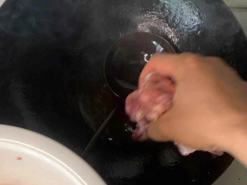 How to make pure milk hand-torn toast: Step 1