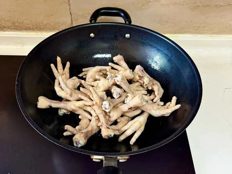 How to make pure milk hand-torn toast: Step 1