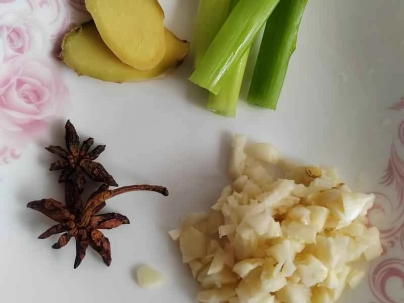 How to make pure milk hand-torn toast: Step 1