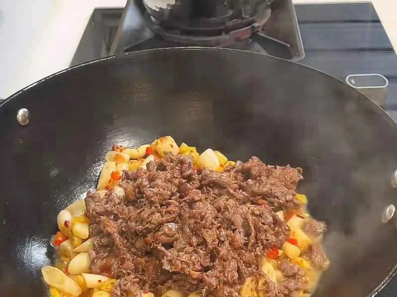 How to make pure milk hand-torn toast: Step 1