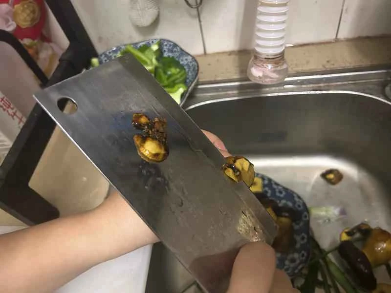 How to make pure milk hand-torn toast: Step 1