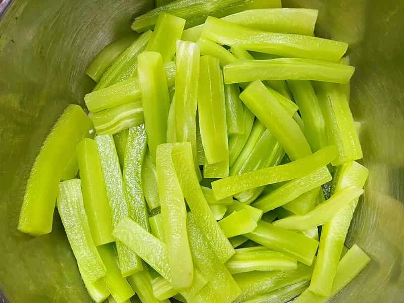 How to make pure milk hand-torn toast: Step 1