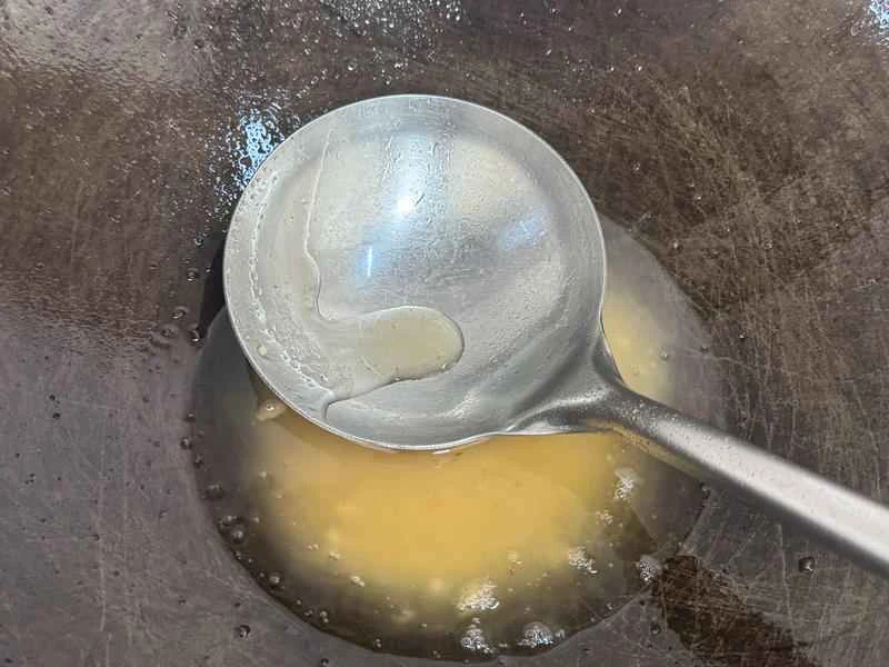 How to make pure milk hand-torn toast: Step 1