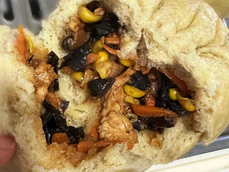 How to make pure milk hand-torn toast: Step 1