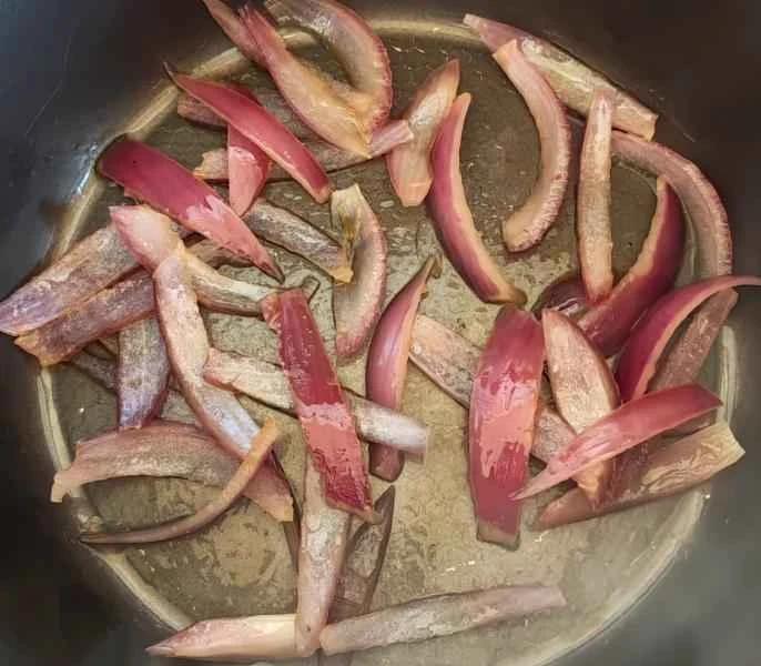 How to make pure milk hand-torn toast: Step 1