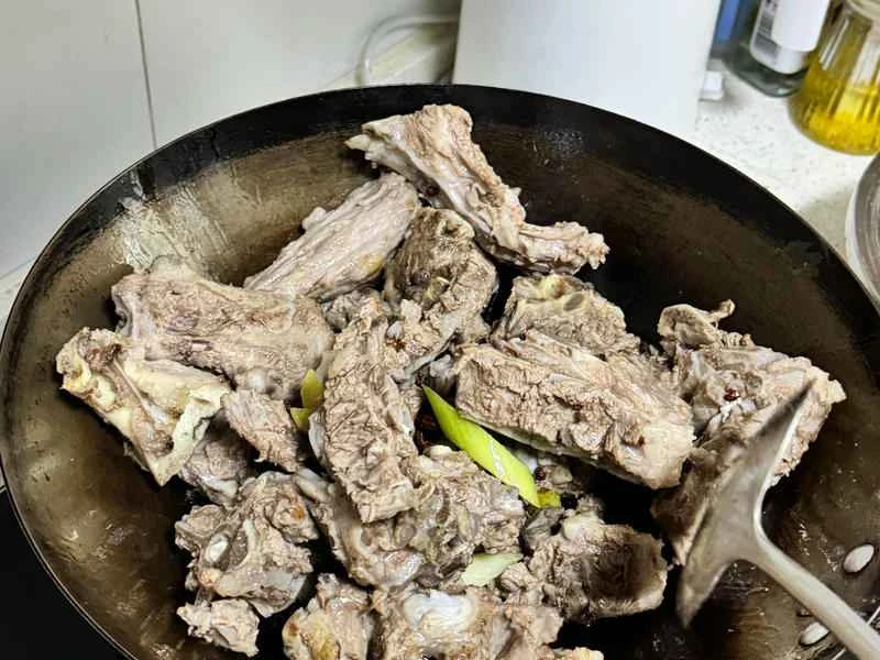 How to make pure milk hand-torn toast: Step 1