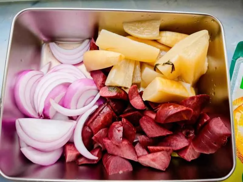 How to make pure milk hand-torn toast: Step 1