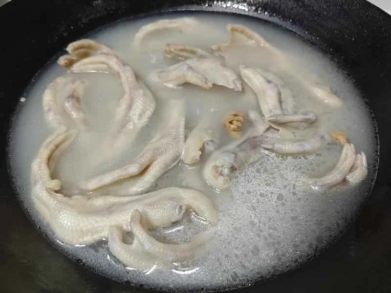 How to make pure milk hand-torn toast: Step 1