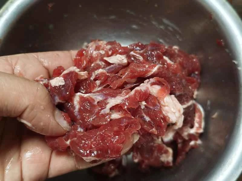 How to make pure milk hand-torn toast: Step 1