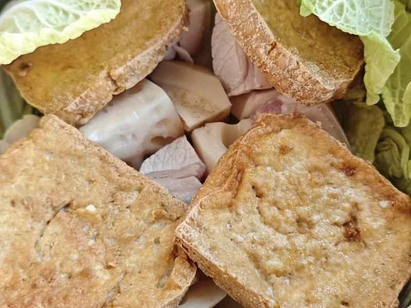 How to make pure milk hand-torn toast: Step 1