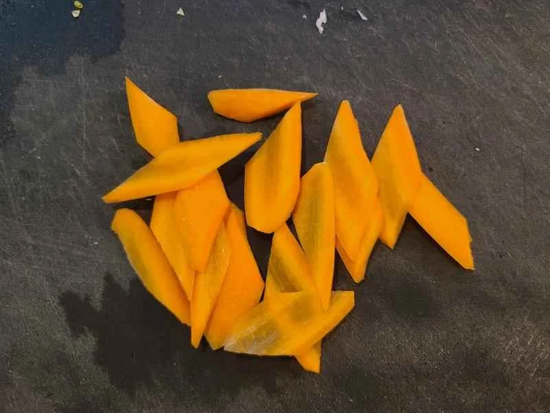 How to make pure milk hand-torn toast: Step 1