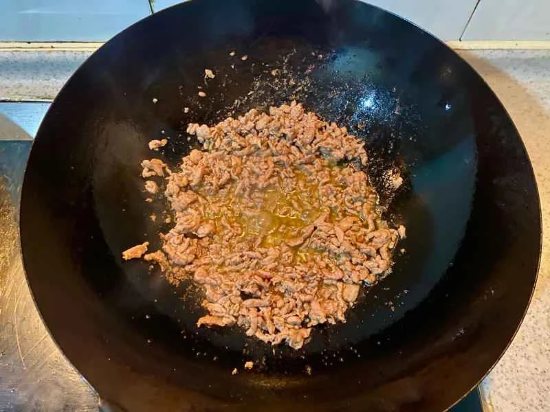 How to make pure milk hand-torn toast: Step 1