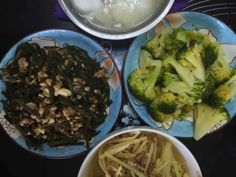 How to make pure milk hand-torn toast: Step 1