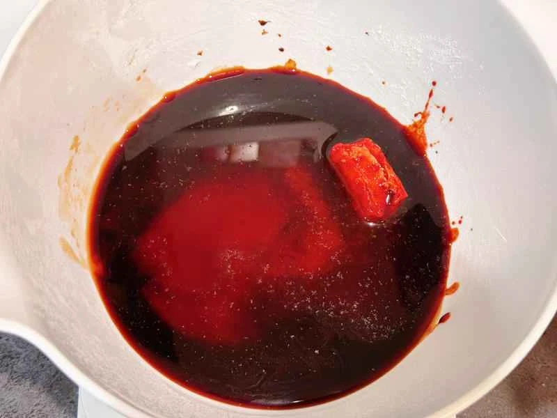 How to make pure milk hand-torn toast: Step 1