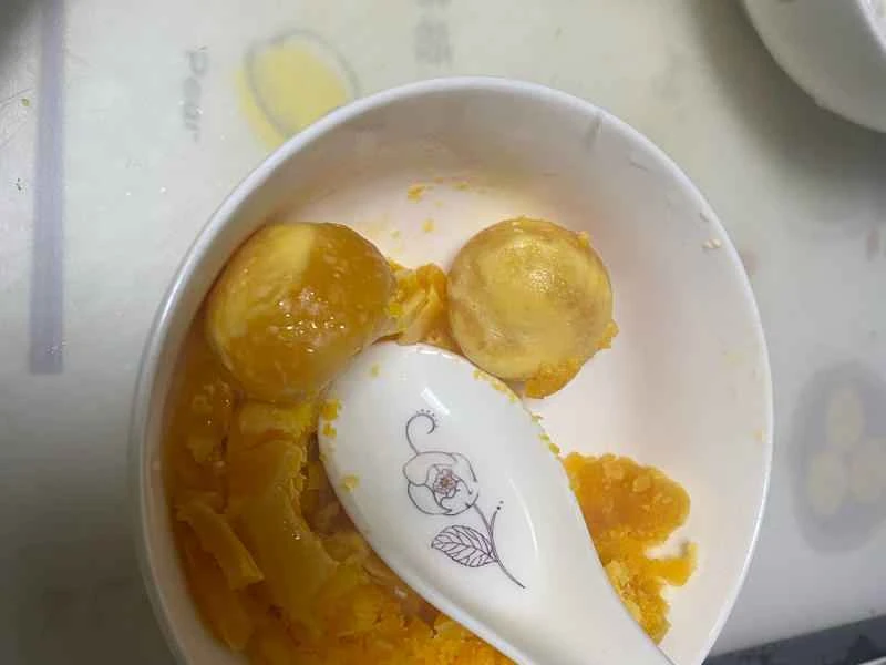 How to make pure milk hand-torn toast: Step 1