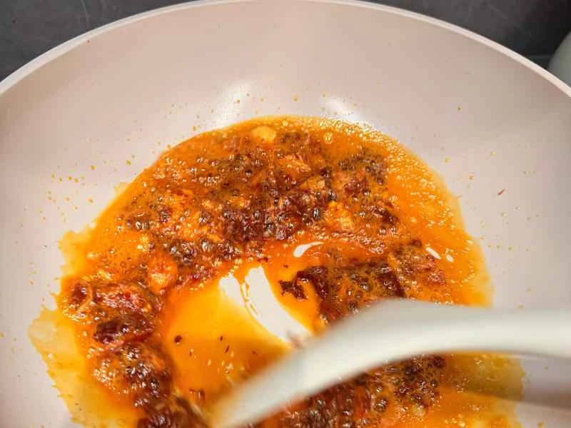 How to make pure milk hand-torn toast: Step 1