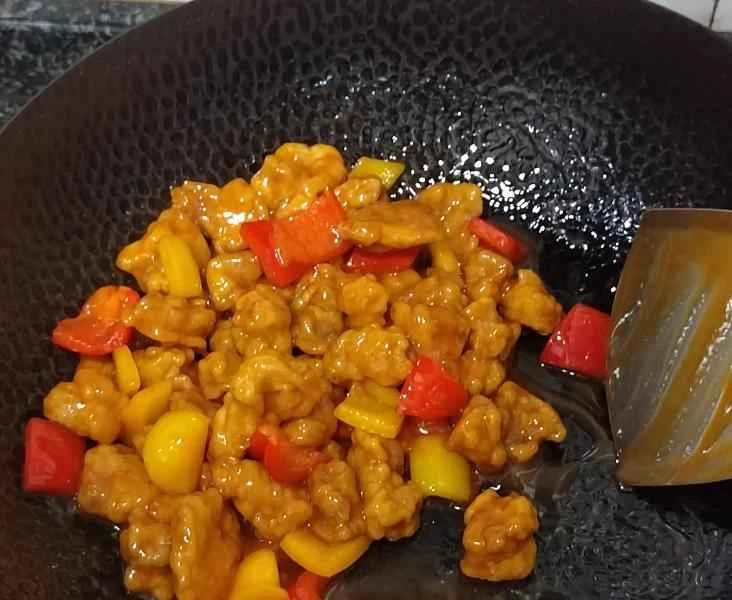 How to make pure milk hand-torn toast: Step 1