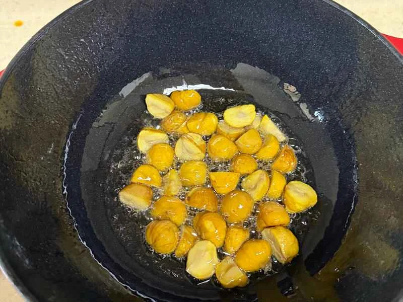 How to make pure milk hand-torn toast: Step 1