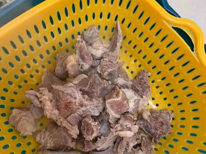 How to make pure milk hand-torn toast: Step 1