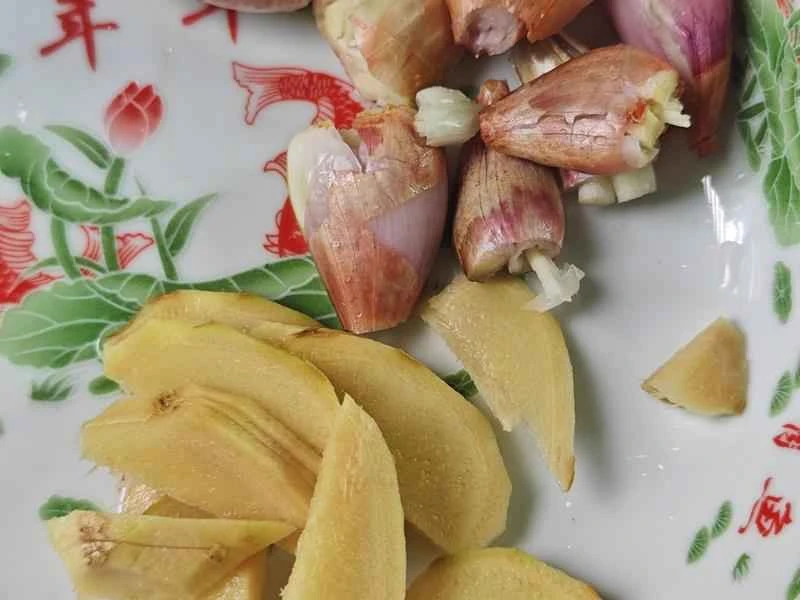 How to make pure milk hand-torn toast: Step 1