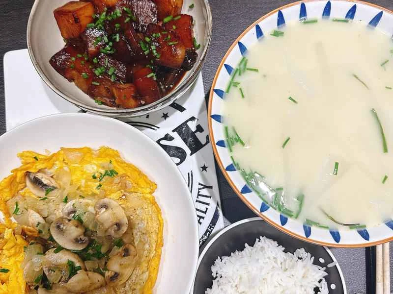 How to make pure milk hand-torn toast: Step 1