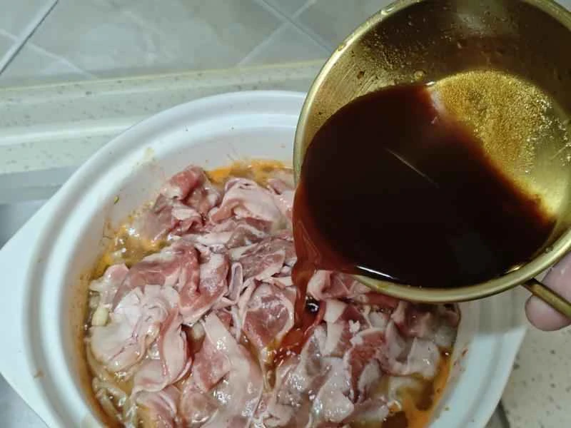 How to make pure milk hand-torn toast: Step 1