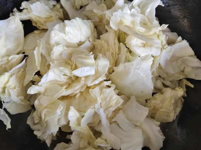 How to make pure milk hand-torn toast: Step 1