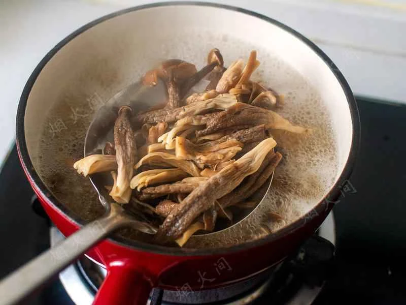How to make pure milk hand-torn toast: Step 1