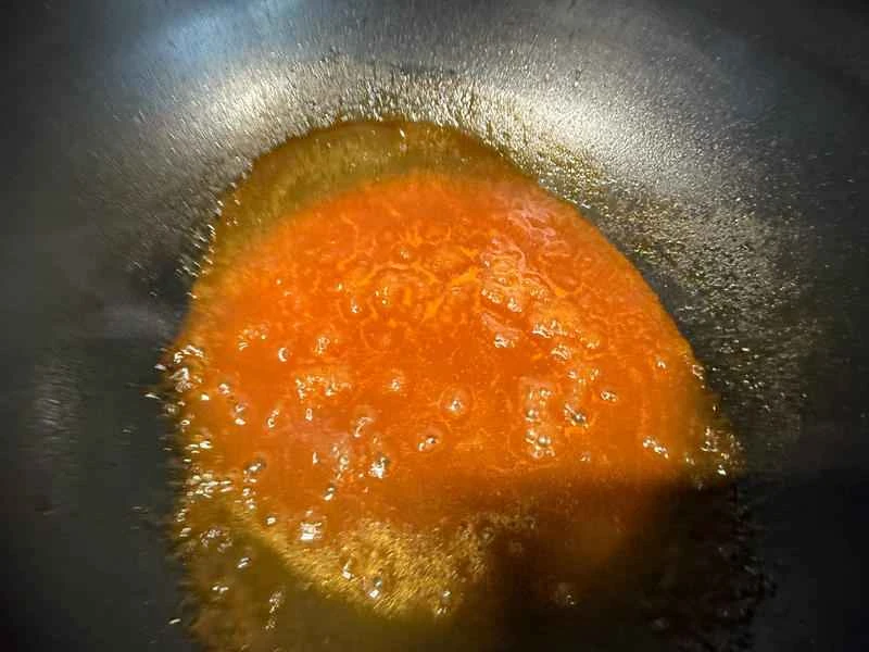 How to make pure milk hand-torn toast: Step 1