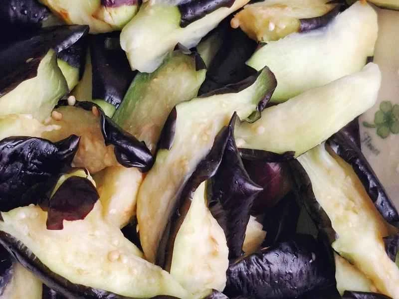 How to make pure milk hand-torn toast: Step 1