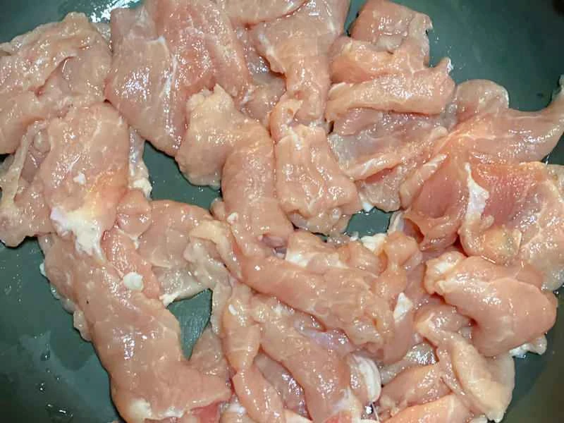 How to make pure milk hand-torn toast: Step 1