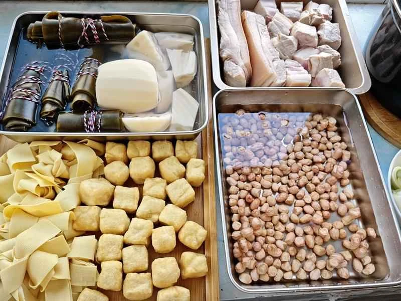 How to make pure milk hand-torn toast: Step 1