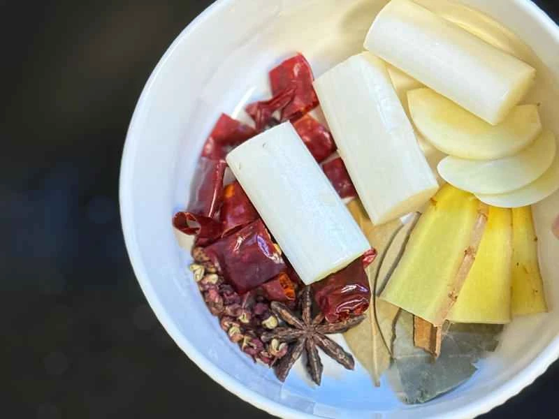 How to make pure milk hand-torn toast: Step 1