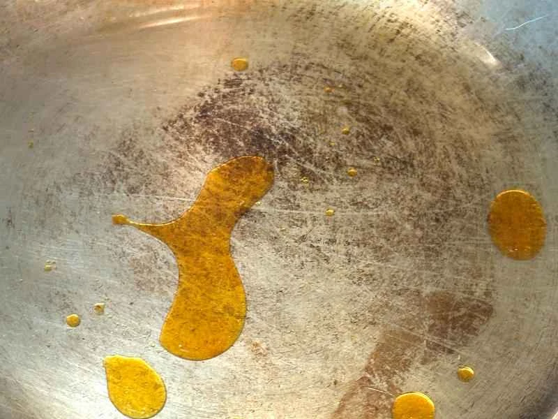 How to make pure milk hand-torn toast: Step 1