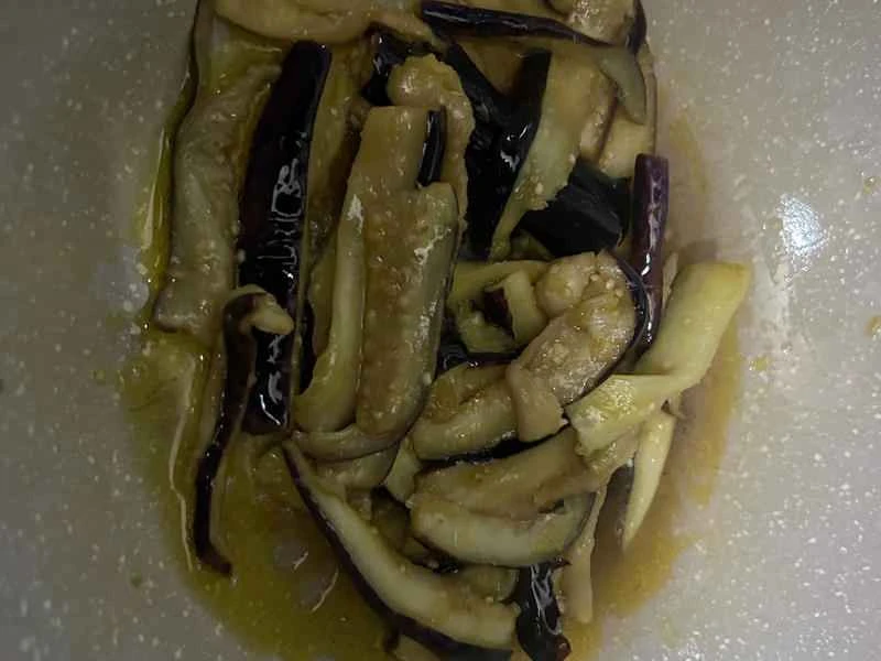 How to make pure milk hand-torn toast: Step 1