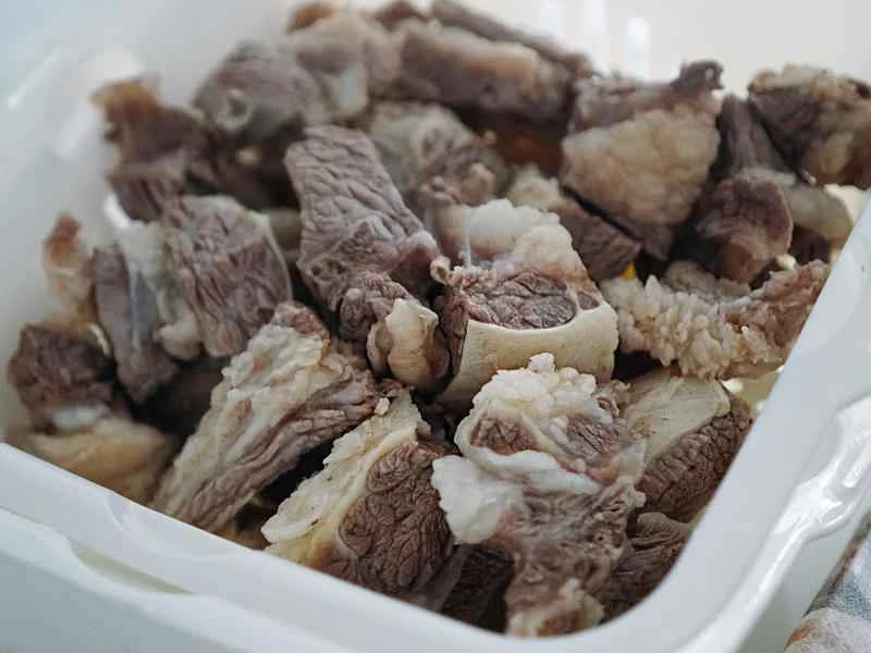 How to make pure milk hand-torn toast: Step 1