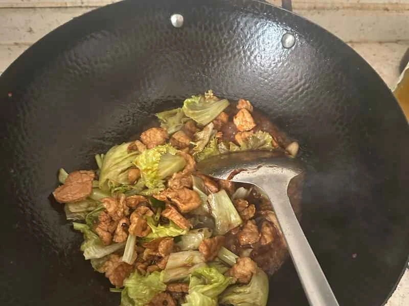 How to make pure milk hand-torn toast: Step 1