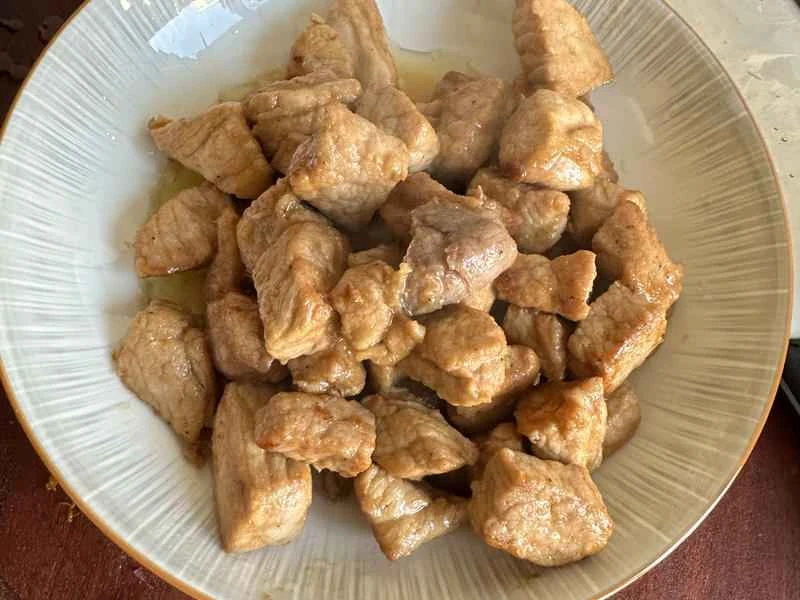 How to make pure milk hand-torn toast: Step 1