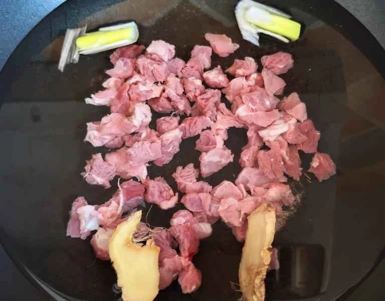 How to make pure milk hand-torn toast: Step 1