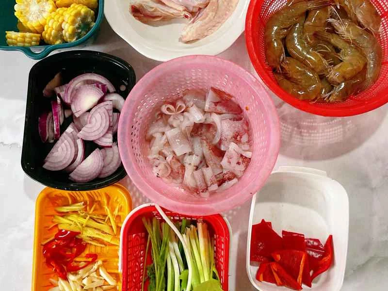 How to make pure milk hand-torn toast: Step 1