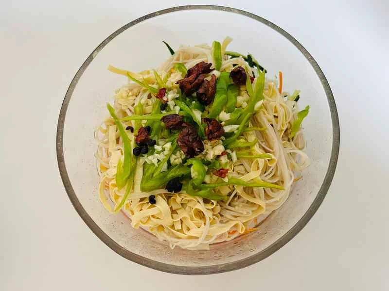 How to make pure milk hand-torn toast: Step 1