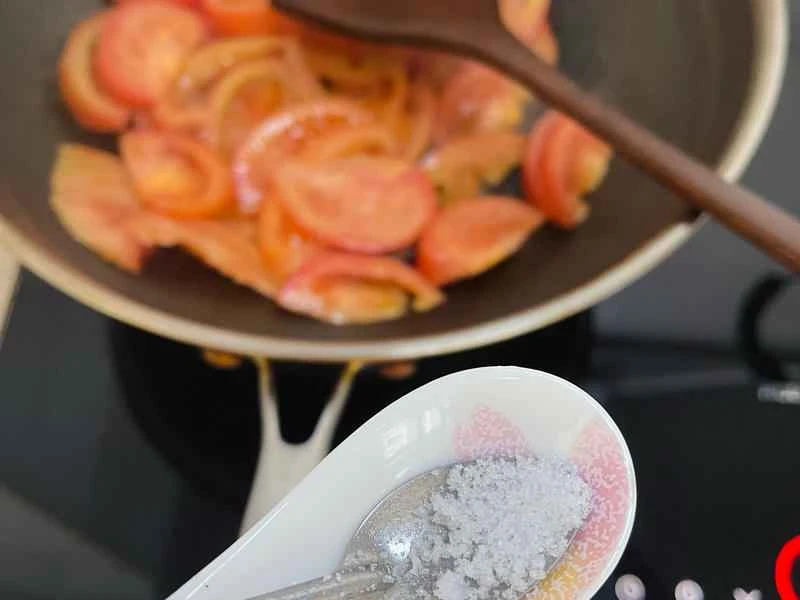 How to make pure milk hand-torn toast: Step 1