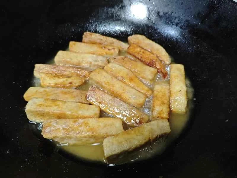 How to make pure milk hand-torn toast: Step 1