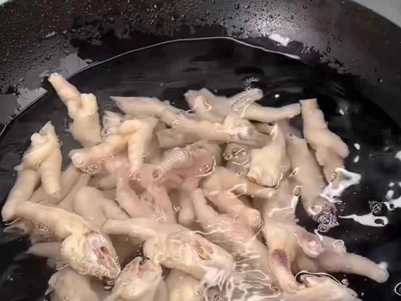 How to make pure milk hand-torn toast: Step 1