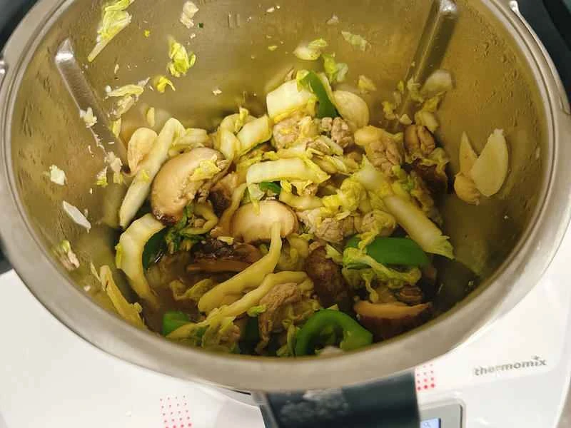 How to make pure milk hand-torn toast: Step 1