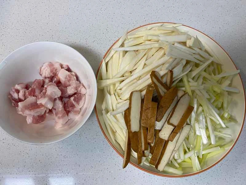 How to make pure milk hand-torn toast: Step 1