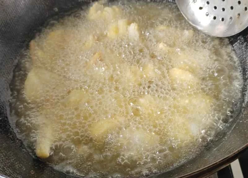 How to make pure milk hand-torn toast: Step 1