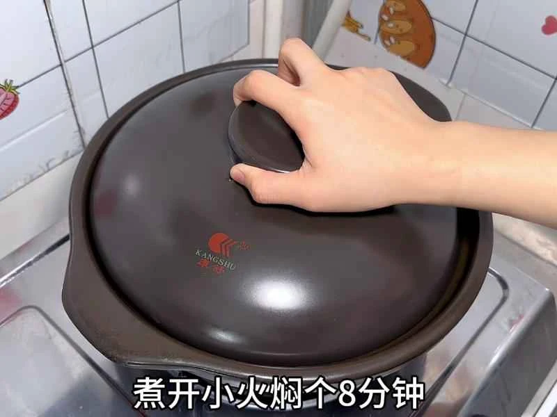 How to make pure milk hand-torn toast: Step 1