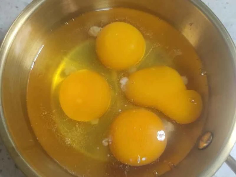 How to make pure milk hand-torn toast: Step 1